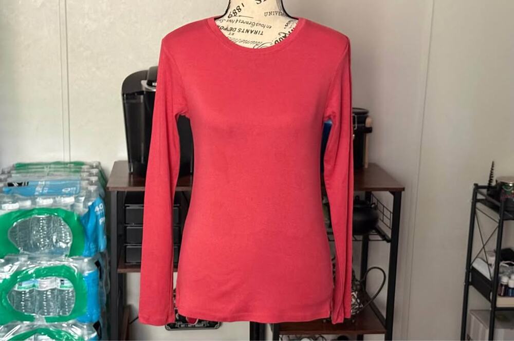 Women’s Eddie Bauer Coral Long Sleeve Shirt Size Small